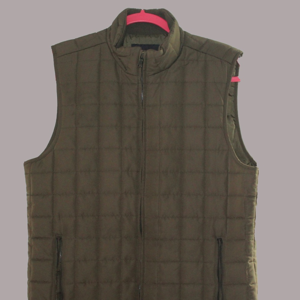 Banana Republic, Water-Resistant Quilted Vest