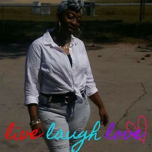 Meet your Posher, Chela