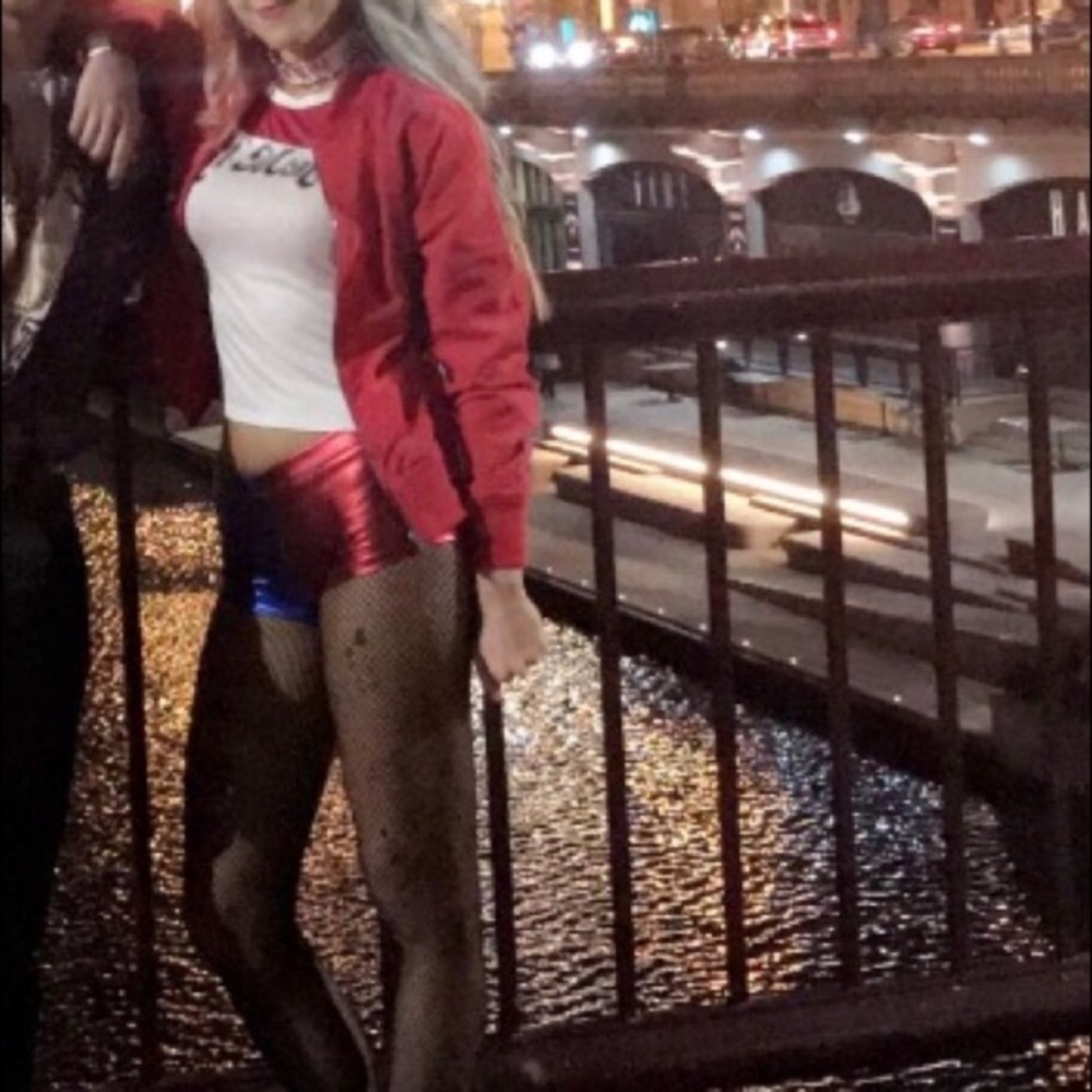 HARLEY QUINN HALLOWEEN COSTUME