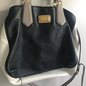 Marc Jacobs Bag - gently used, great condition!