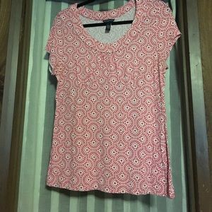 Banana Republic red/white print top! Banana Republic red/white print top!