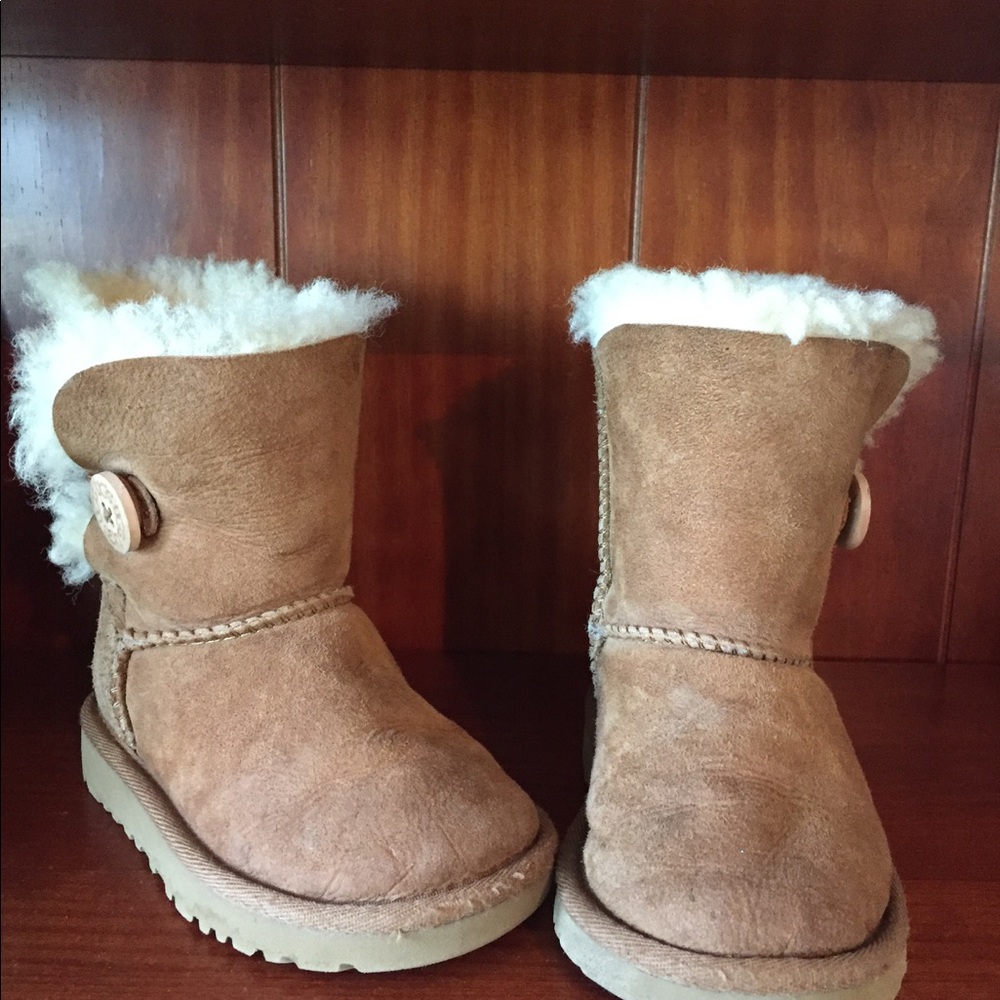 Uggs size 8