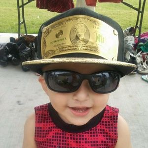 Meet your Posher, Luciano