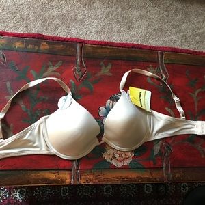 Wonder Bra NWT. 34D