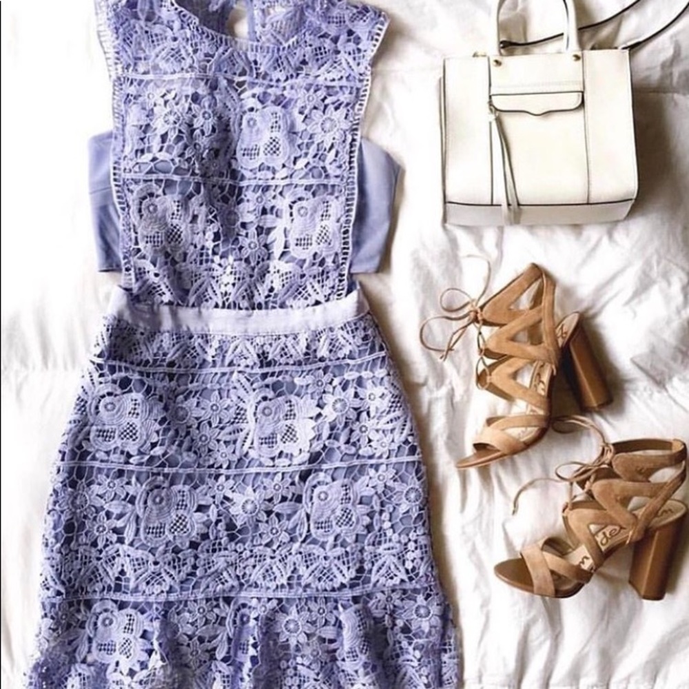 Goodnight Macaroon 'Tyra' Lilac Lace Shift Dress