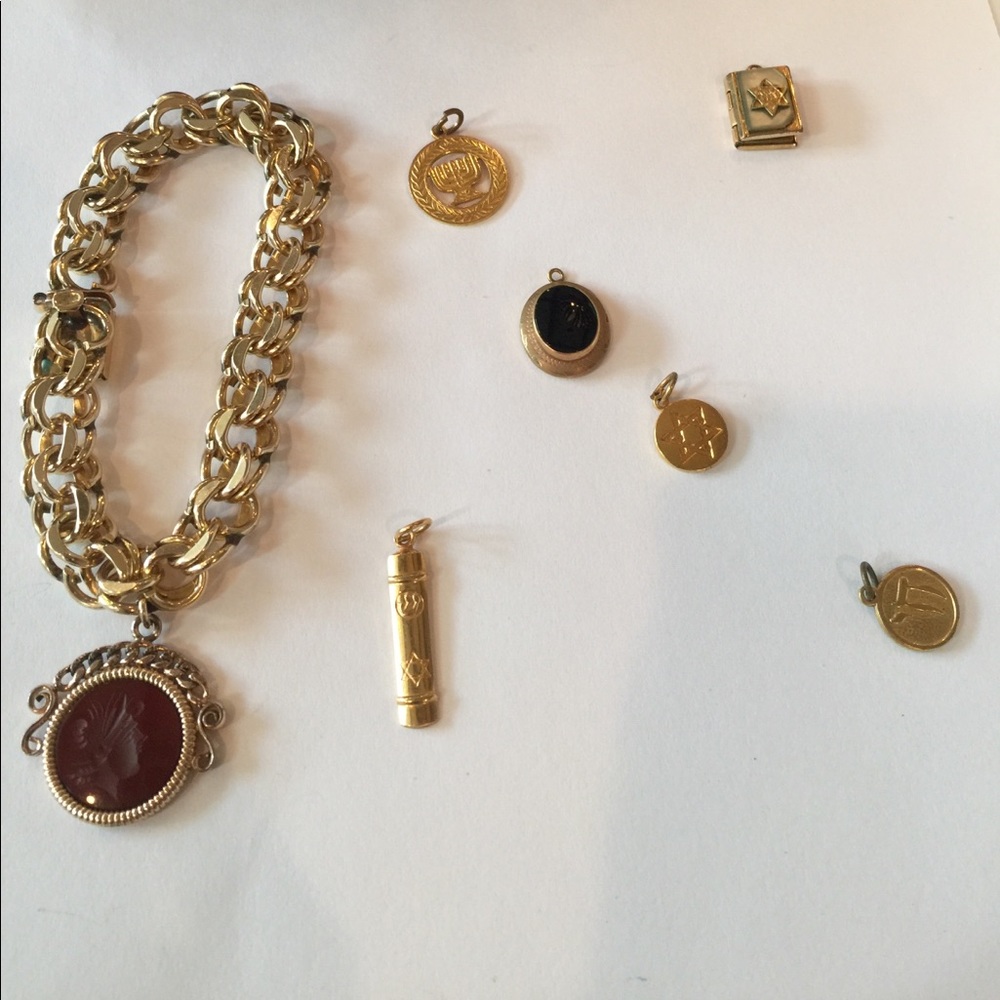 Jewish vintage charm Bracelet. 720 silver 12 k