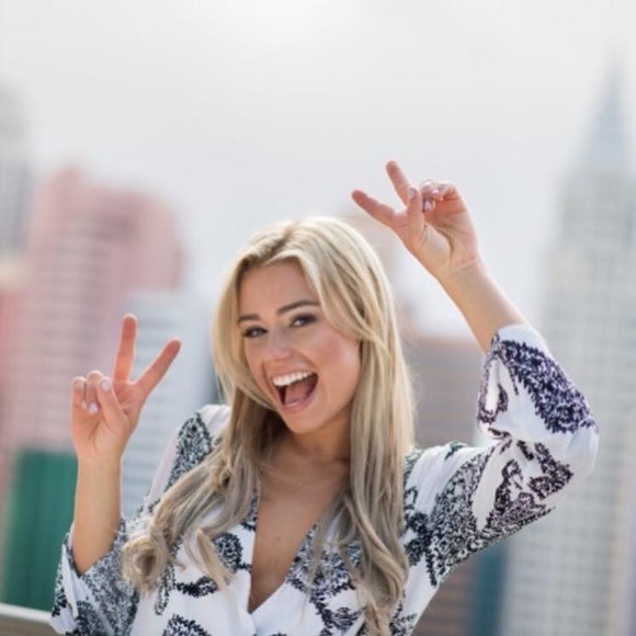 Black and White Plunging V Romper - Picture 2 of 2