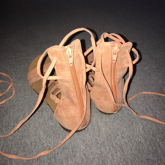 Pink lace up sandals - Picture 2 of 4