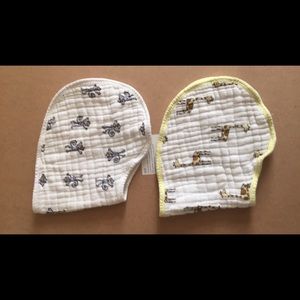 🚫sold🚫Lot of Baby Burp Cloths and Bibs