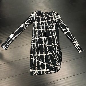 Kelly Wearstler T shirt dress