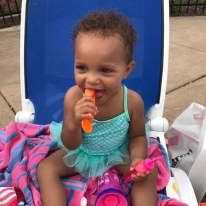 Meet your Posher, Stefanie