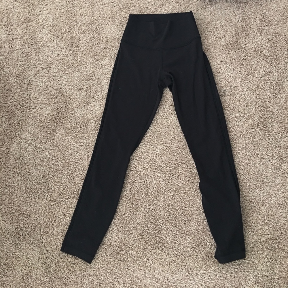 Black lululemon leggings