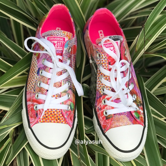 Converse Ctas Digital Floral Pink Women’s Sneakers - Picture 2 of 7