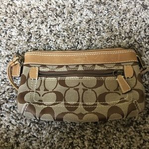 Wristlet Wristlet