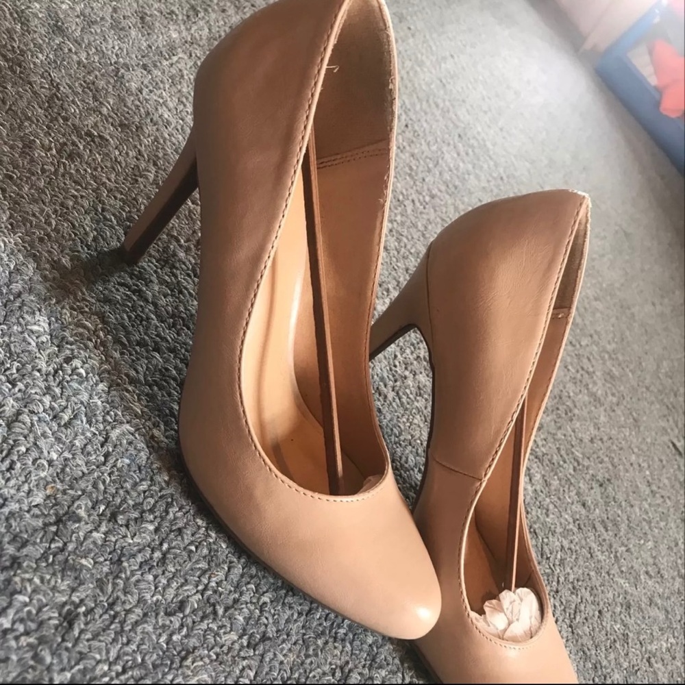 Nude Lauren Conrad heels