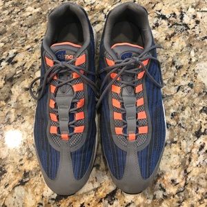 Us men's size 12 Nike Airmax shoes Us men's size 12 Nike Airmax shoes