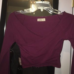 hollister burgundy wrapped crop top