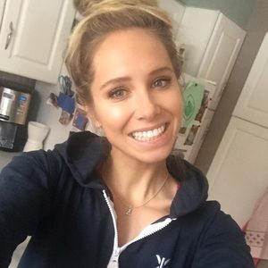 Meet your Posher, Brooke