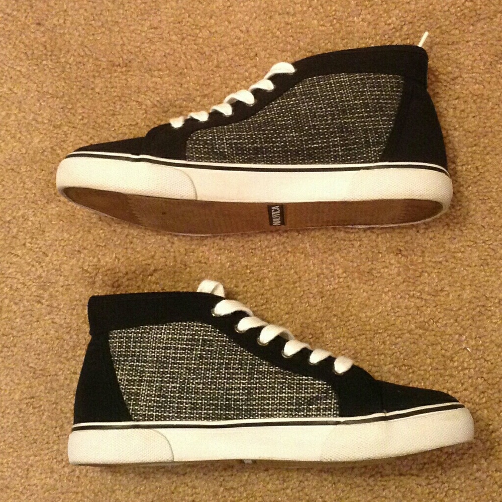 👋Closet closing soon!Nautica Sneakers - Picture 3 of 7