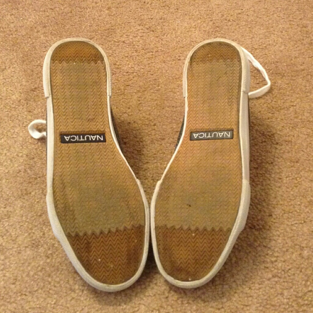 👋Closet closing soon!Nautica Sneakers - Picture 5 of 7