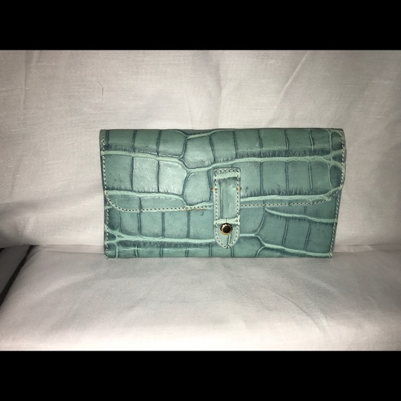 Dooney & Bourke Checkbook Nile Collection Seafoam - Picture 1 of 6