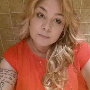 Meet your Posher, Adriana