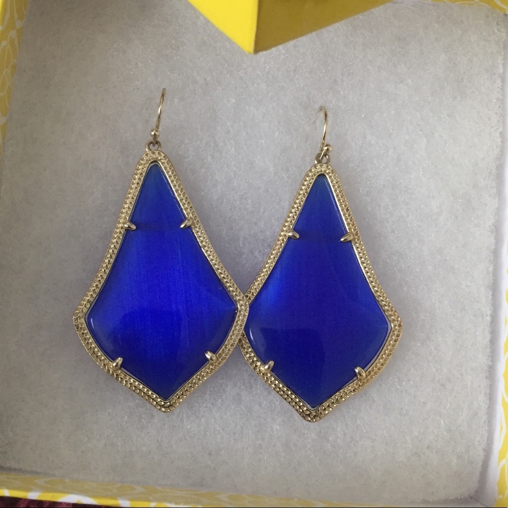 Kendra Scott Alexandra cobalt earrings!!