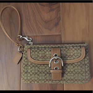 Coach Mini C Small Wristlet Coach Mini C Small Wristlet