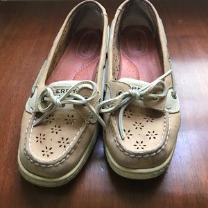 Sperry topsiders Sperry topsiders