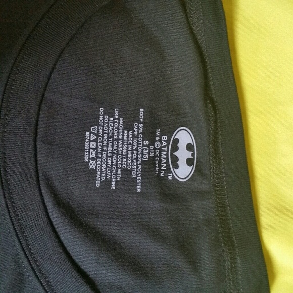 Batman casual shirt costume - Picture 6 of 6