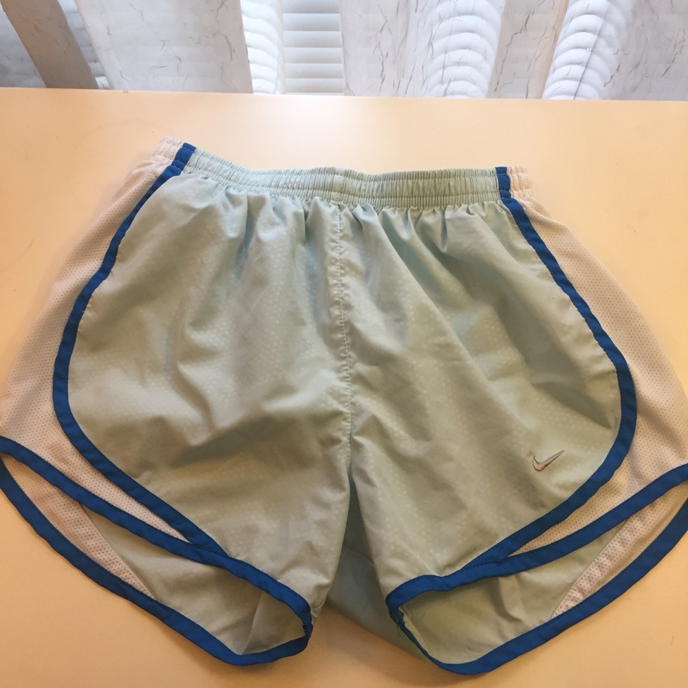 NIKE Shorts LIGHT BLUE XS