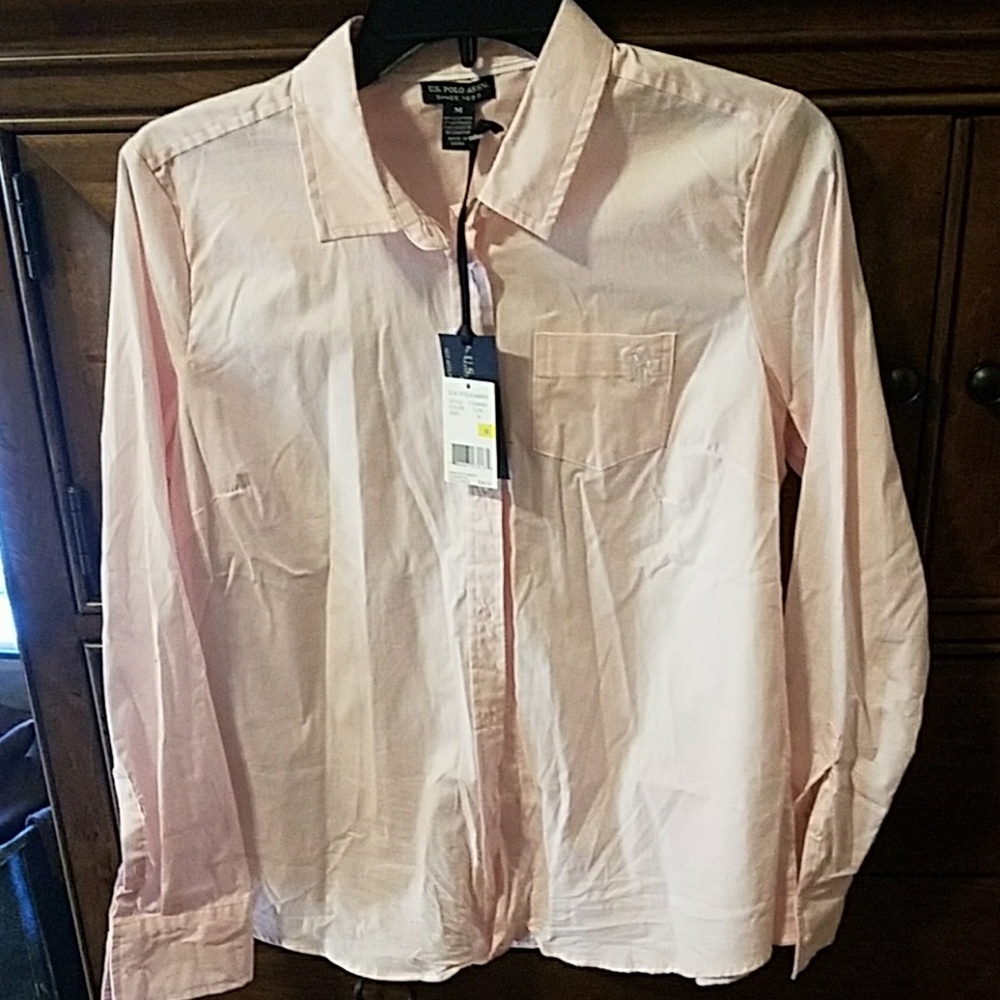 Light pink collar shirt