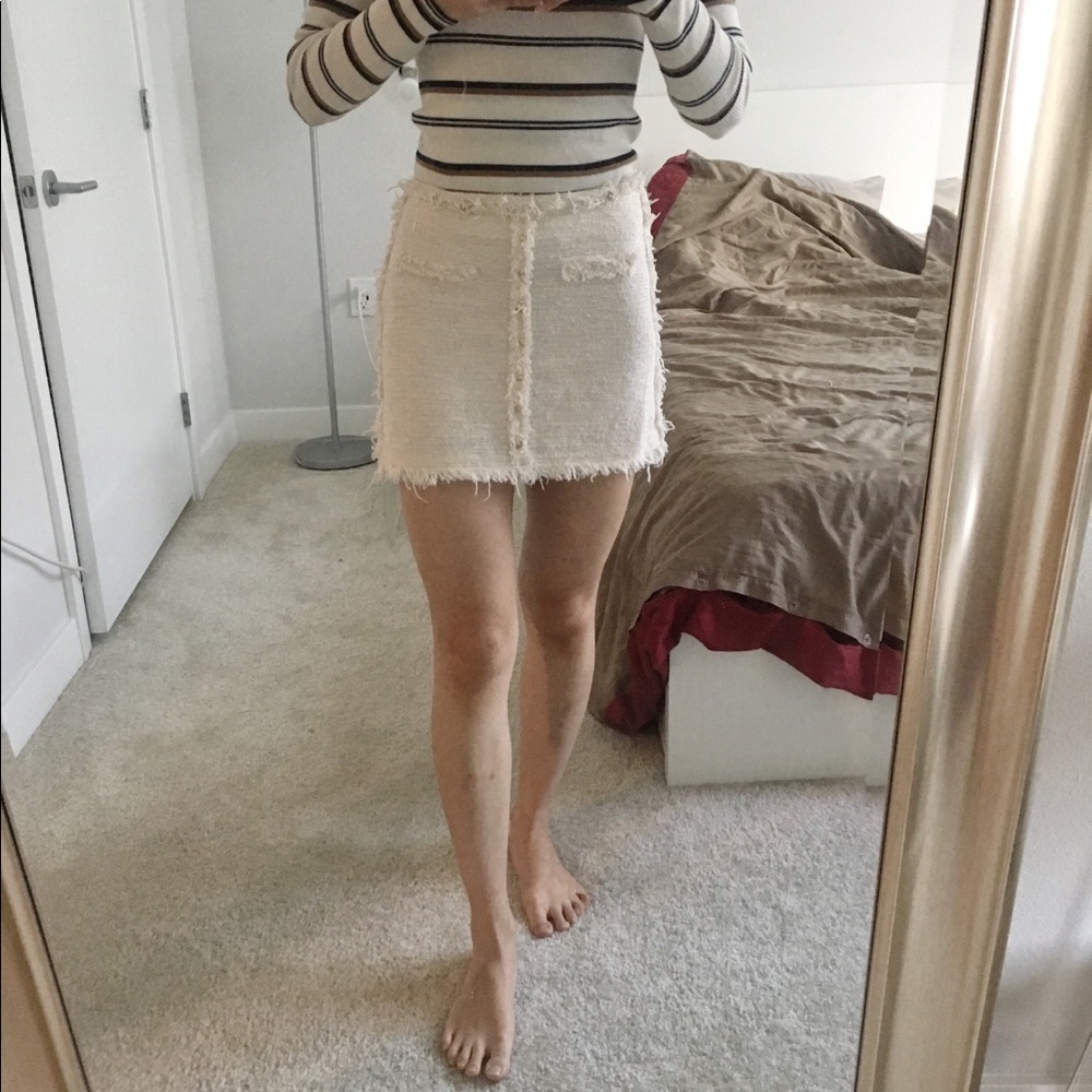 SOLD!!!  🔥 Zara white studded tweed mini skirt