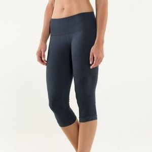 Lululemon In the Flow Crop