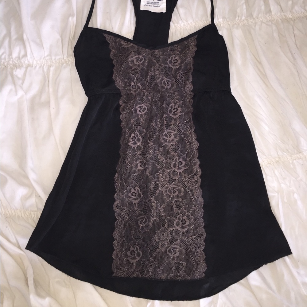 Racer back lace details