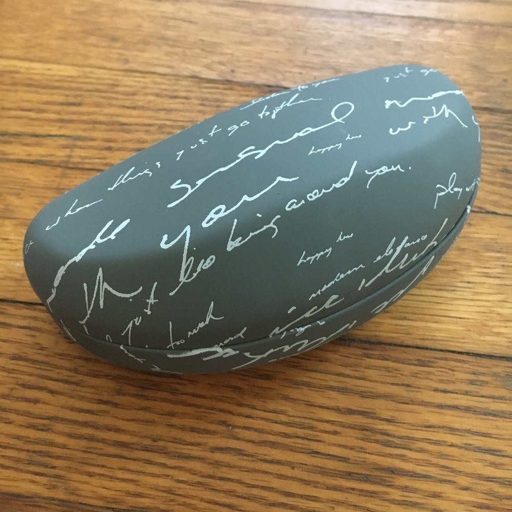 Kensie sunglasses case