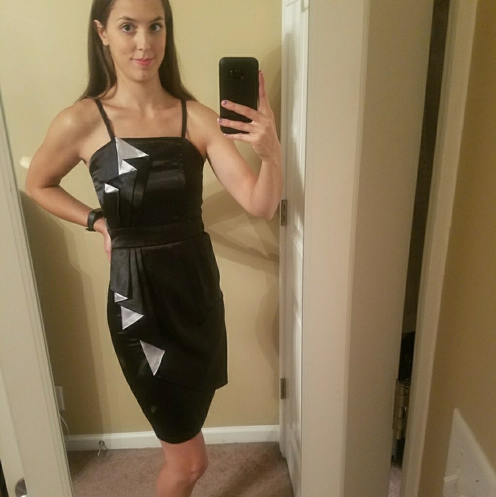 Nina Piu black and Silver Pleated Cocktail Dress