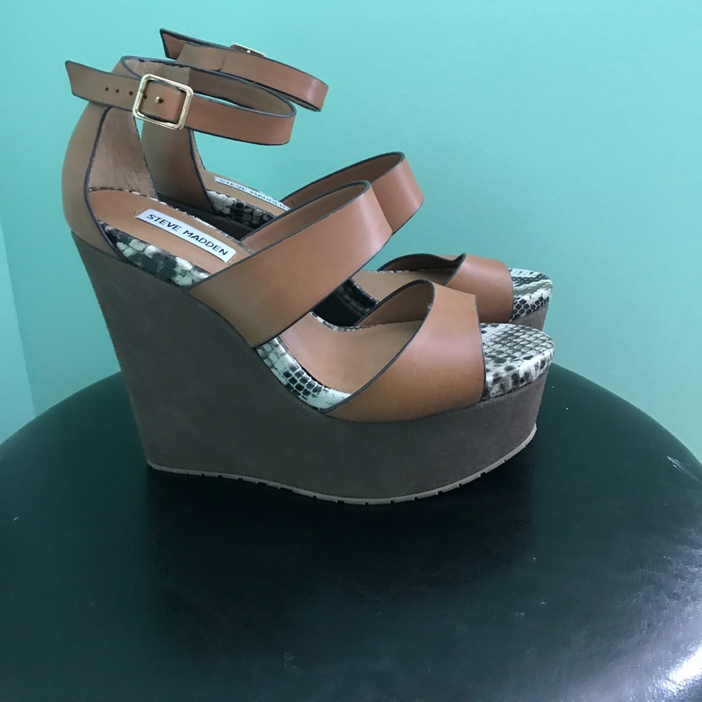 Steve Madden wedges