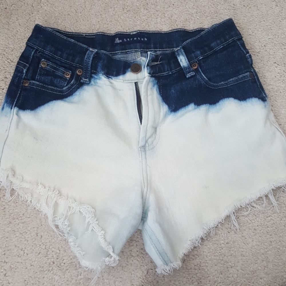 Cutoff jean shorts