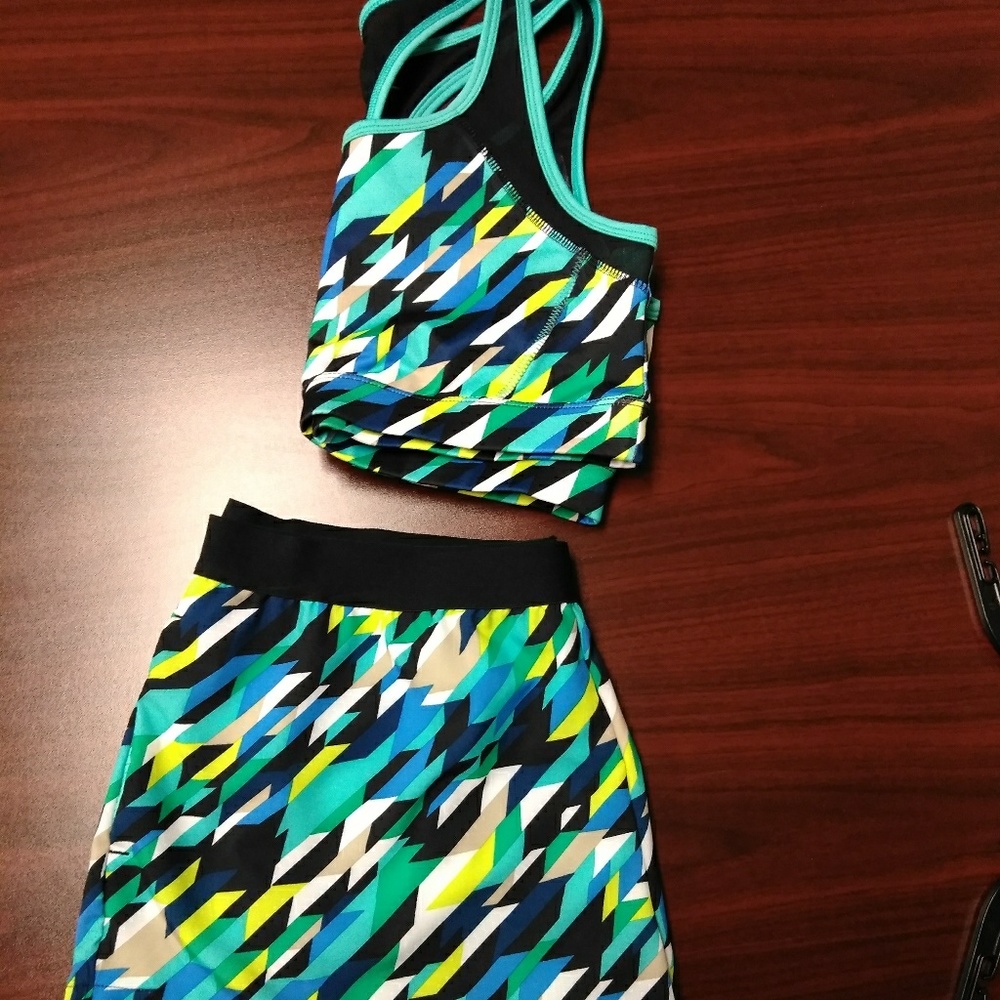 Everlast Womans Sports Bra and Shorts