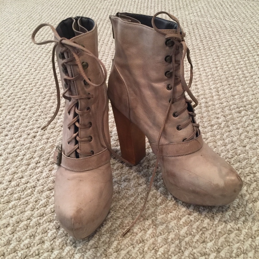 Steve Madden Platform Boots