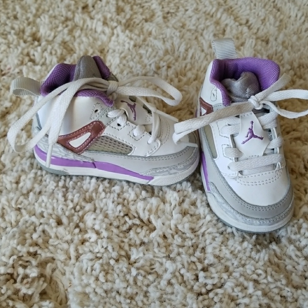 Baby girl Jordan's Size 3C