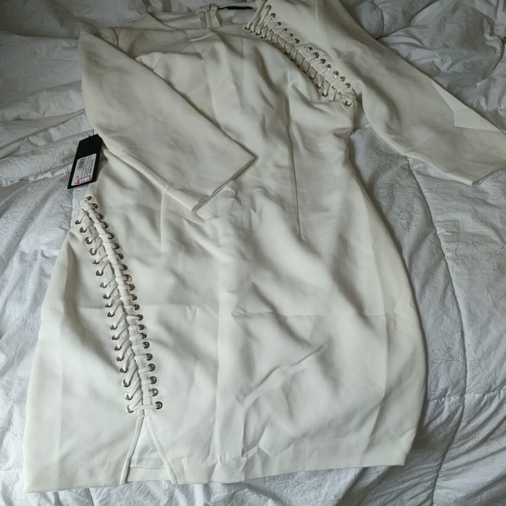 Ivory marciano dress new - Picture 2 of 4