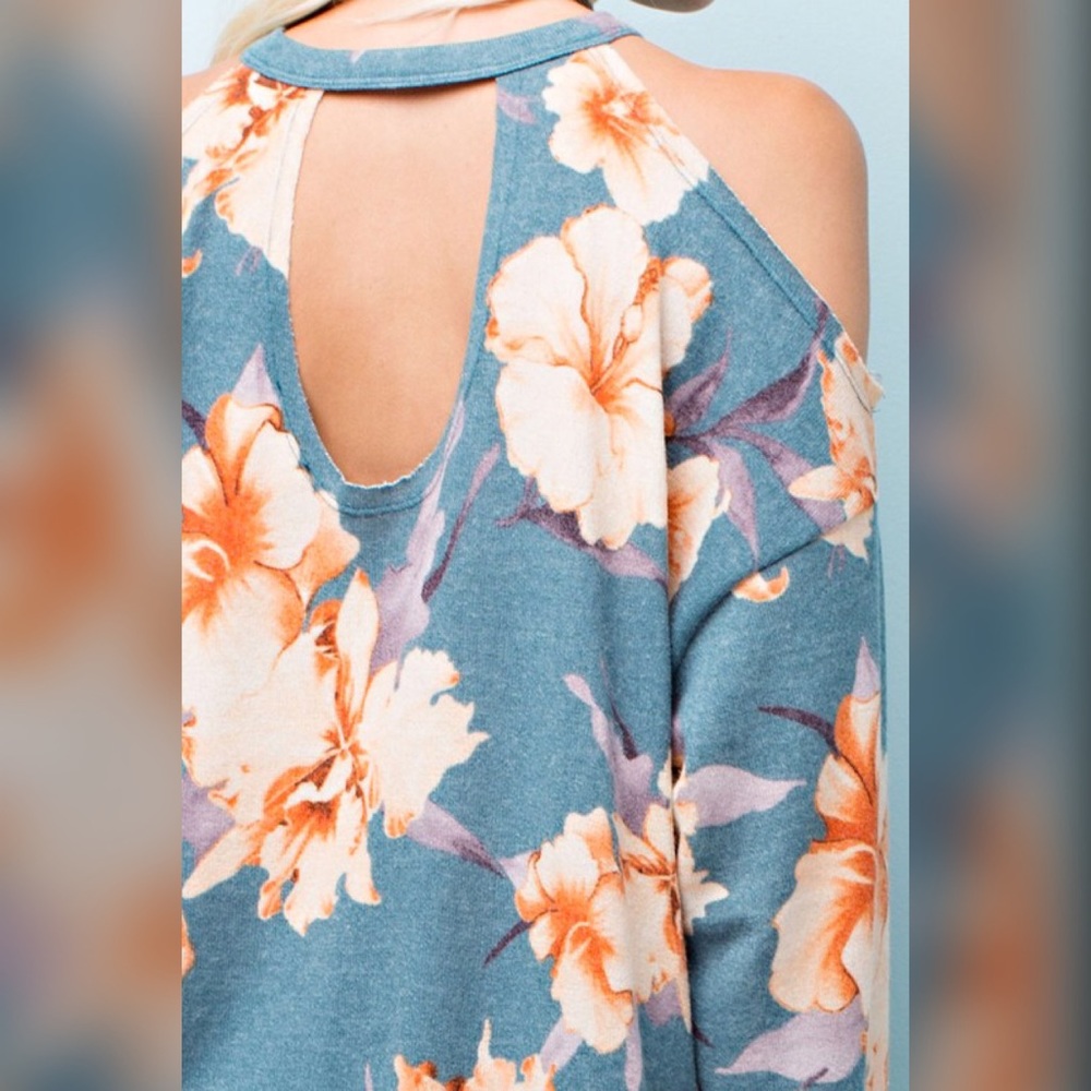 LAST One!! 💕Beautiful Raw Edge Super soft tunic - Picture 4 of 4