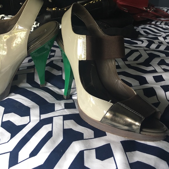 BCBG heels - Picture 5 of 5
