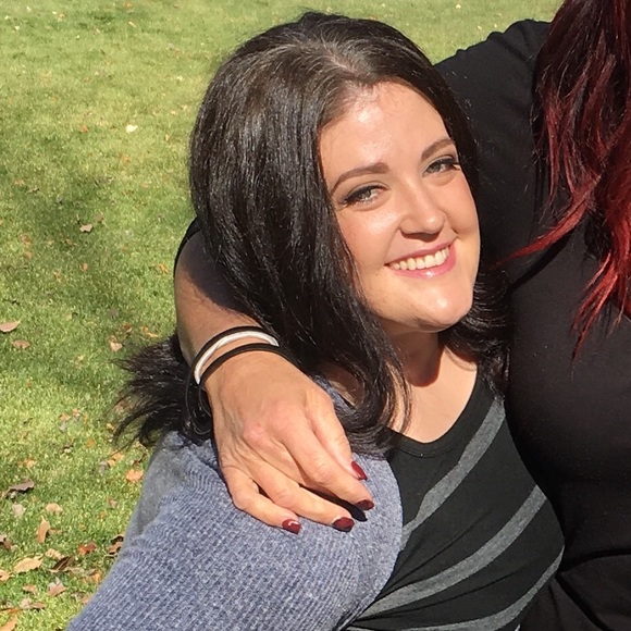 Clothing - Picture 3 of 3