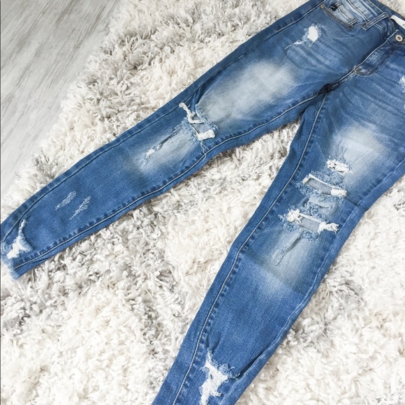 ✨LAST 1✨Distressed Fray Hem Denim Jeans - Picture 6 of 6