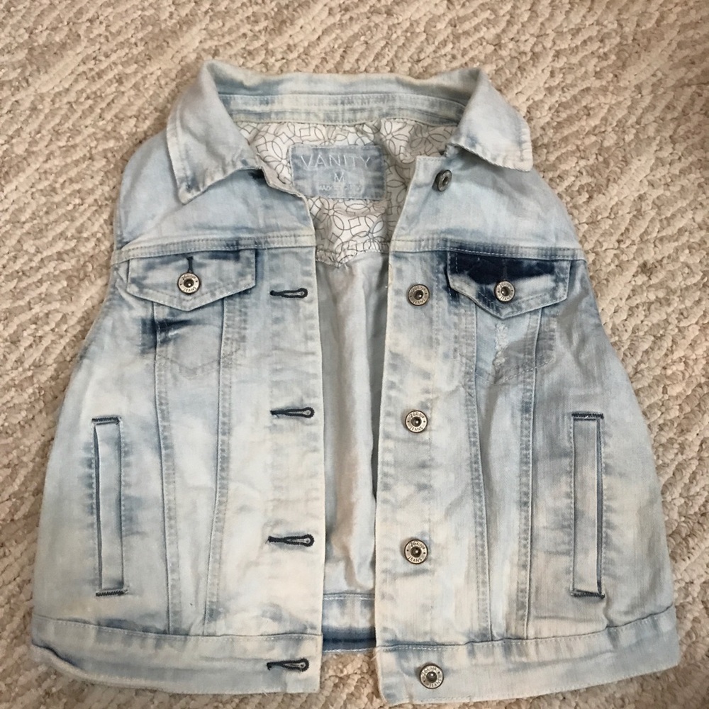 NWOT acid wash denim vest