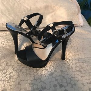 Shoes Shoes