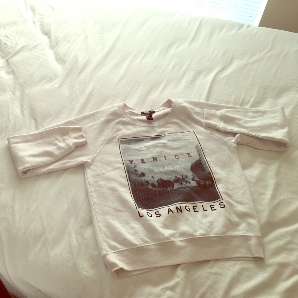 Cute L.A White Sweatshirt For Fall